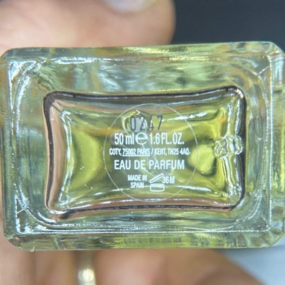 Calvin Klein Eternity Perfume for Women - Silver - Picture 5 of 5